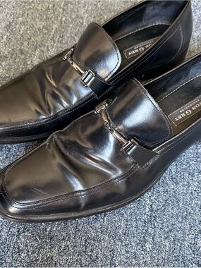 Aston Grey Men's Black Leather Slip-On Loafers with Silver Horsebit